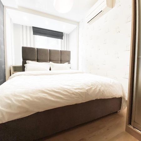 2-Bedroom Apartment Most City Area, Ekaterynoslav Square Dnyipropetrovszk Kültér fotó